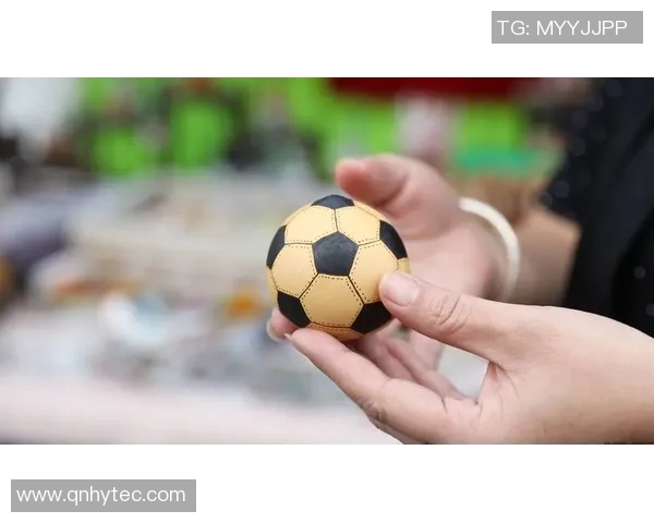 葫芦顶足球：探索这项独特运动背后的文化与魅力